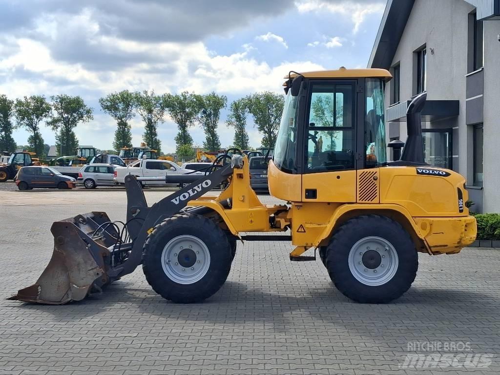 Volvo L 30 G Kolesové nakladače
