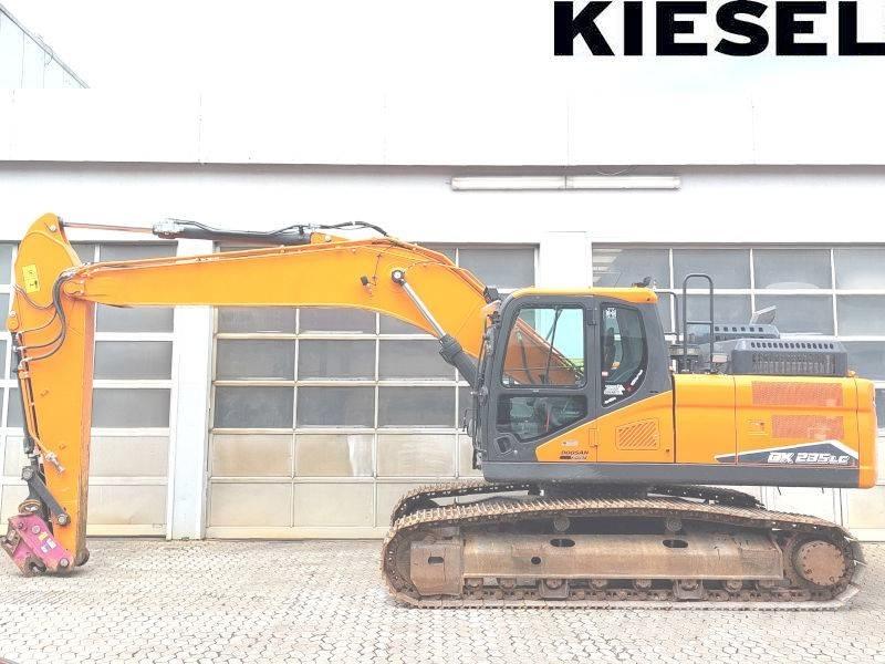 Doosan DX 235 LC-7 Pásové rýpadlá