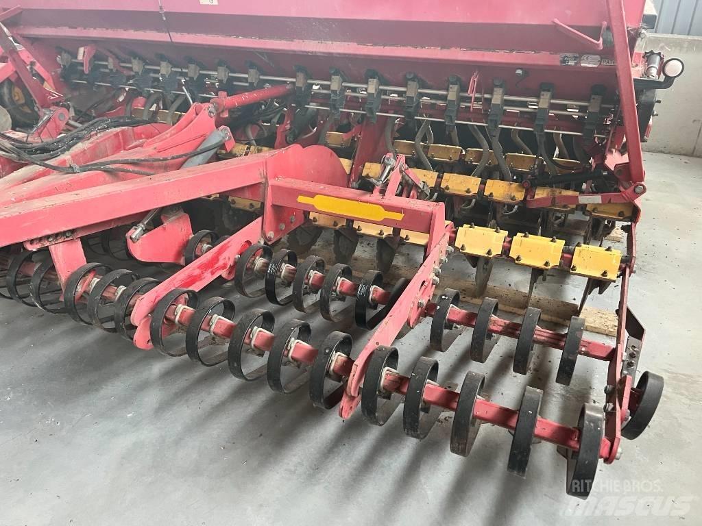 Väderstad Rapid400C Kombinované sejačky