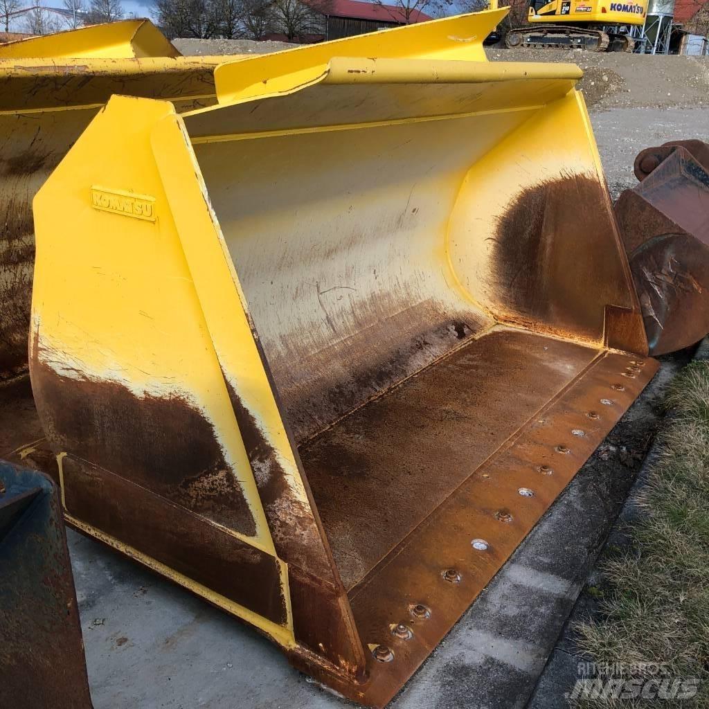 Komatsu WA470-8 Kolesové nakladače