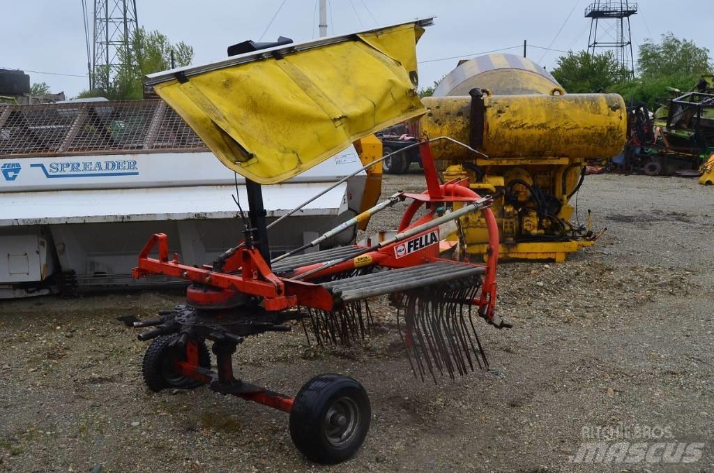 Fella TS 391 Riadkovače