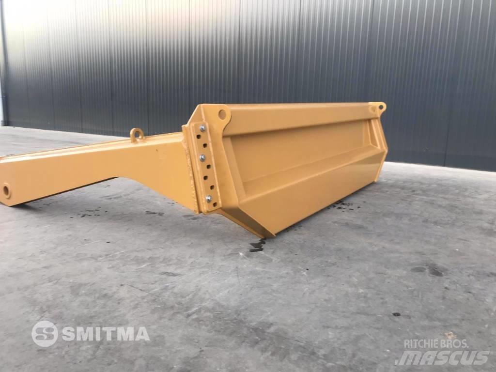 CAT 730 Zadné dvere