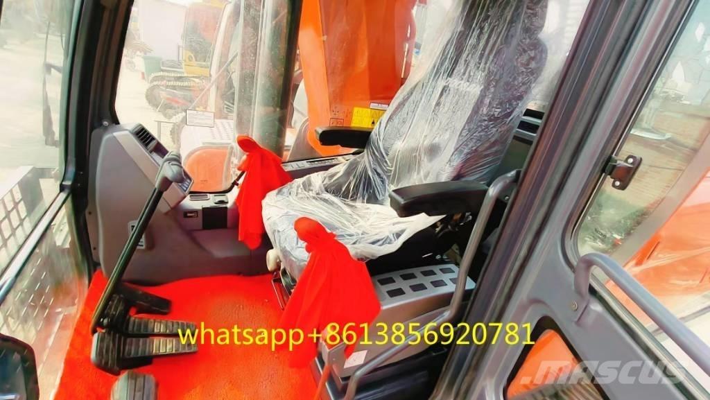 Doosan DX 225 Pásové rýpadlá