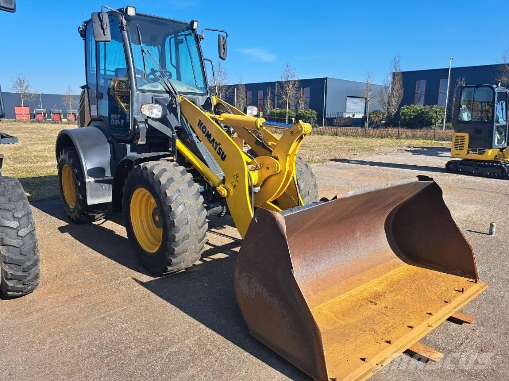 Komatsu WA100-8E0 Kolesové nakladače