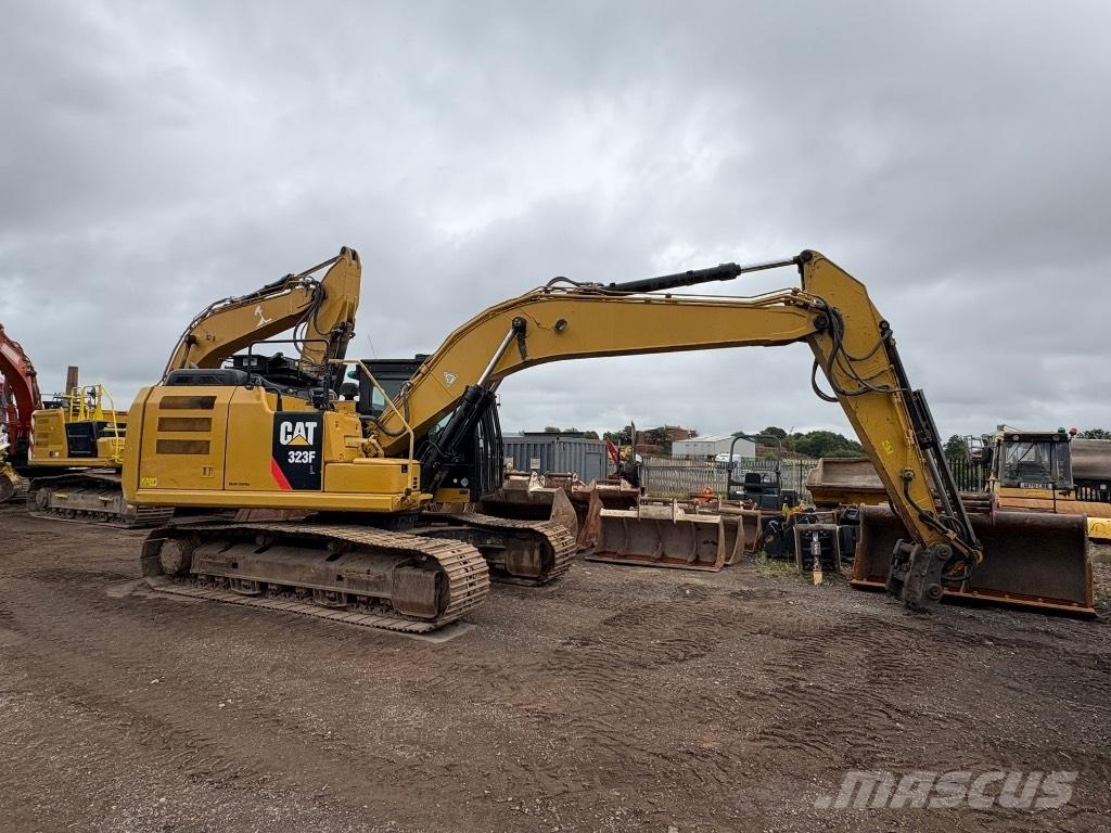 CAT 323 F L Pásové rýpadlá