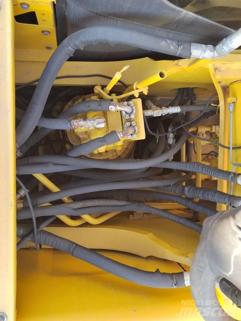 Komatsu PC 220-7 Pásové rýpadlá