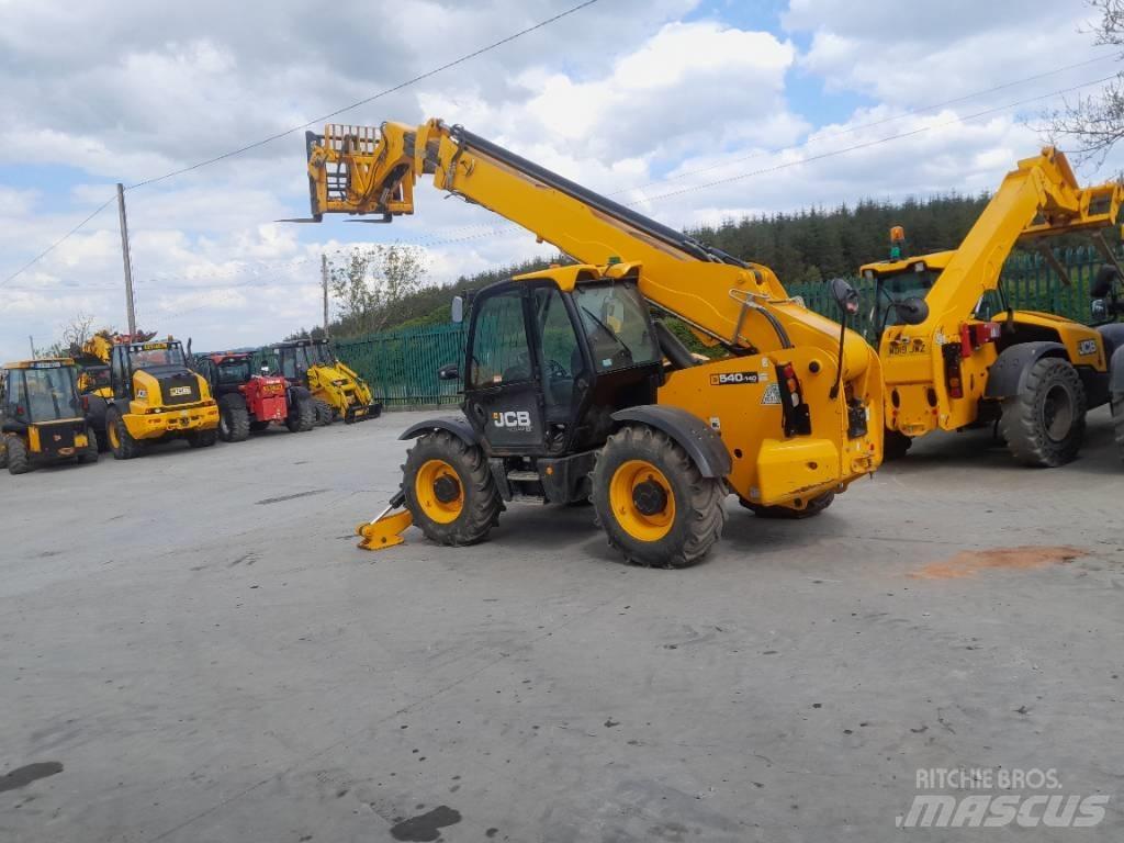 JCB 540-140 Hi Viz Teleskopické manipulátory