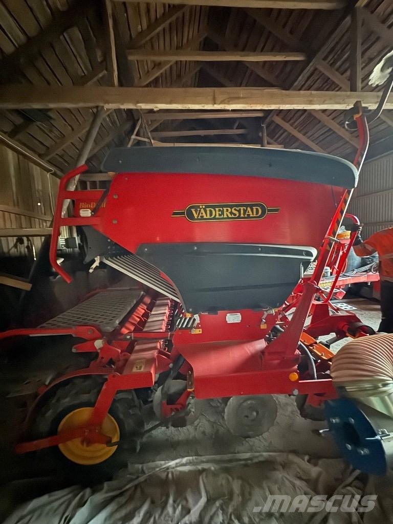 Väderstad Rapid400C Mechanické sejačky