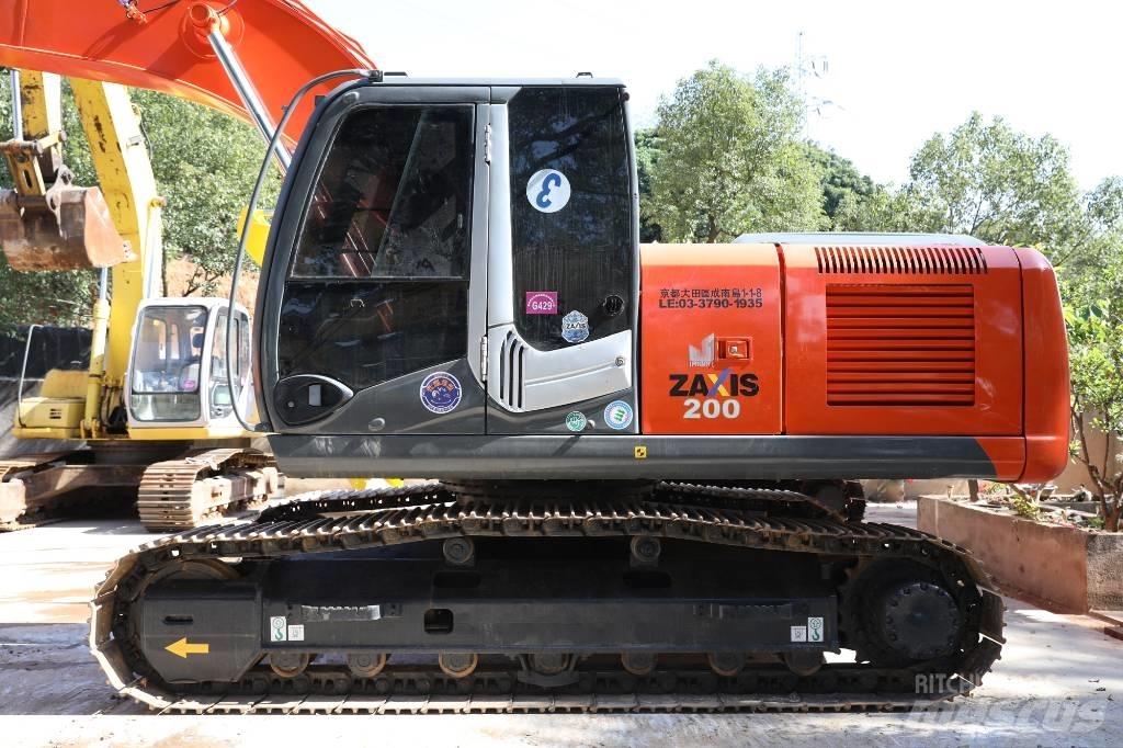 Hitachi ZX 200 LC-6 Pásové rýpadlá