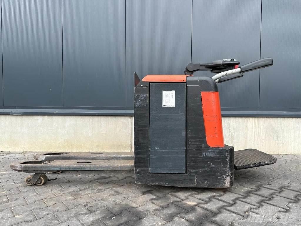 BT LPE240/M Ručne vedené vysokozdvižné vozíky