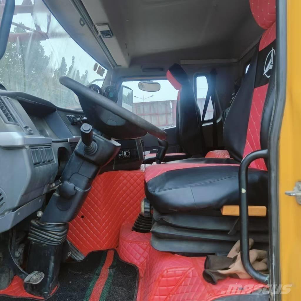 Sany STC 250 C5 Univerzálne terénne žeriavy