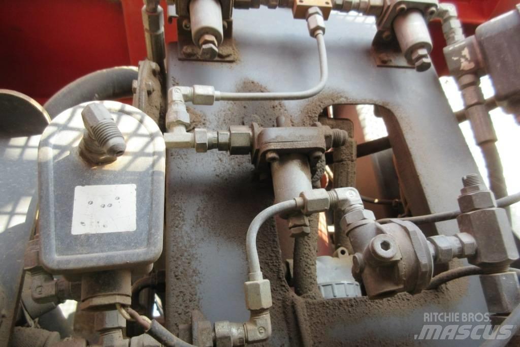 Sandvik DI 600 Povrchové vrtné súpravy