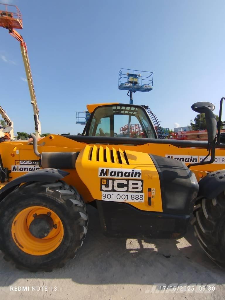 JCB 535 V 140 Teleskopické manipulátory