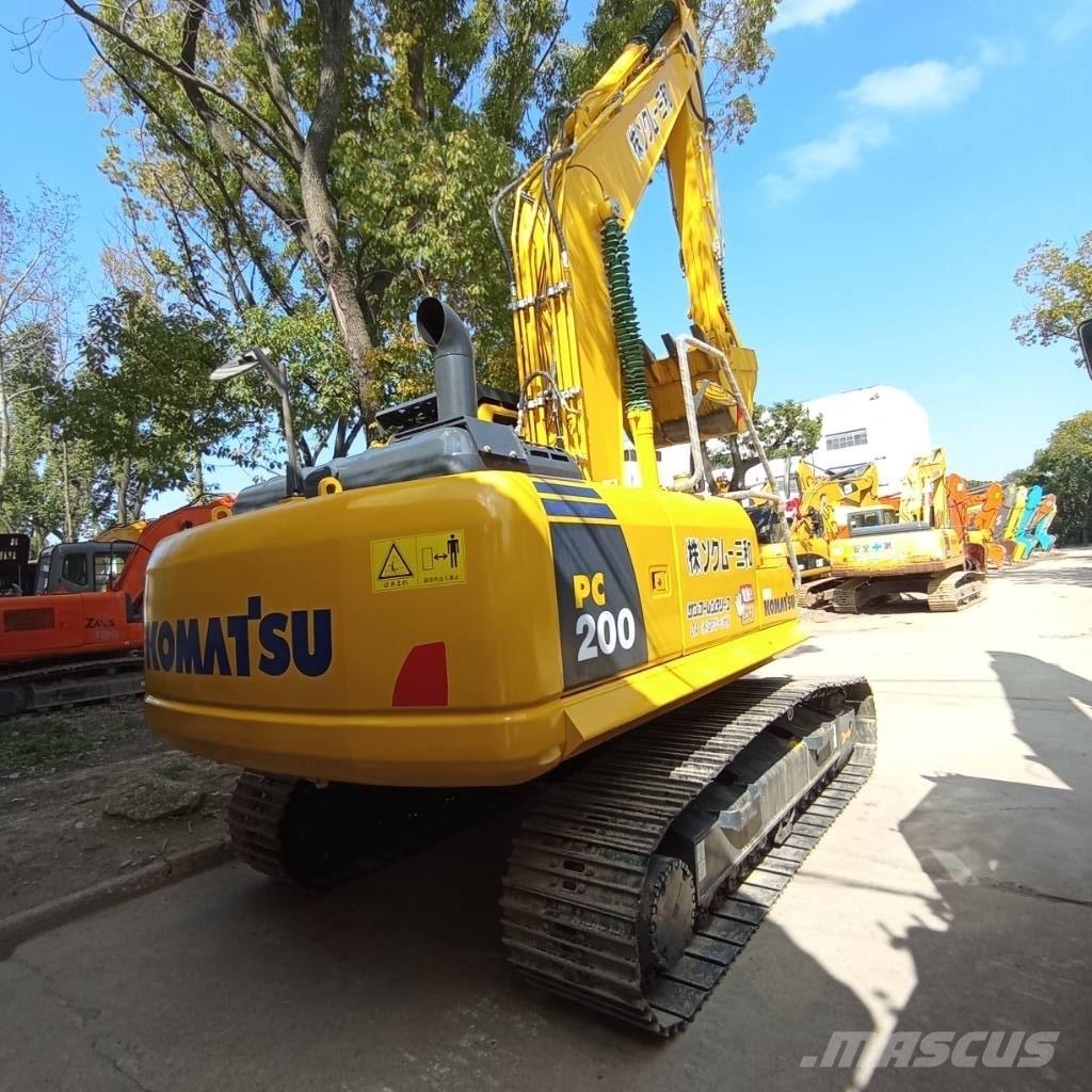 Komatsu PC 200-8N1 Pásové rýpadlá