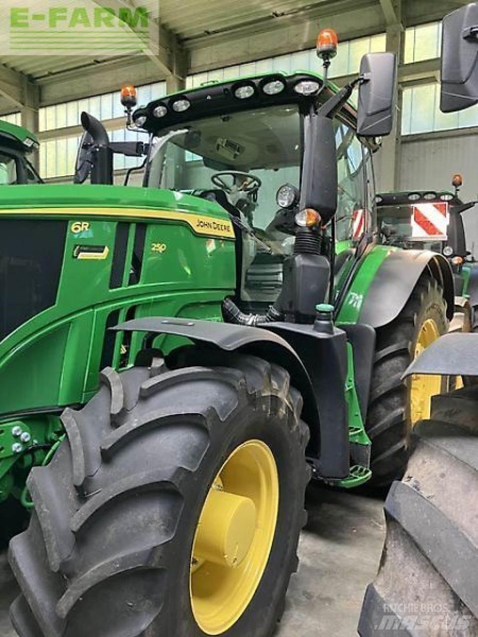 John Deere 6r 250 Traktory