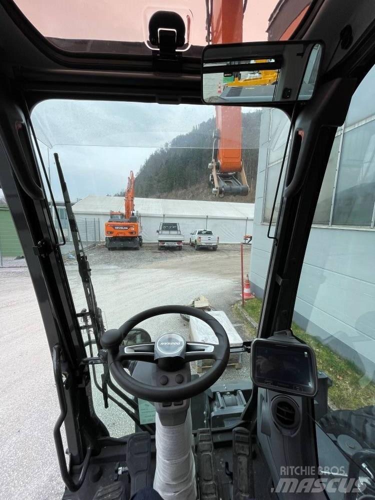 Develon DX 210 W-7 Žeriavy/Nakladače
