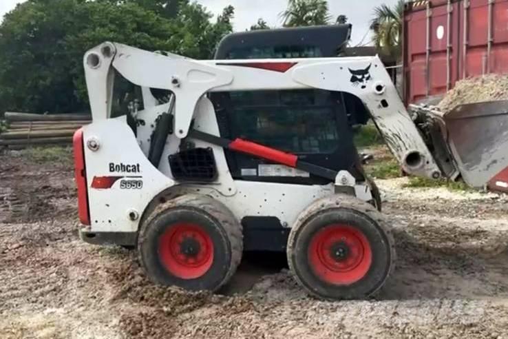 Bobcat S650 Šmykom riadené nakladače