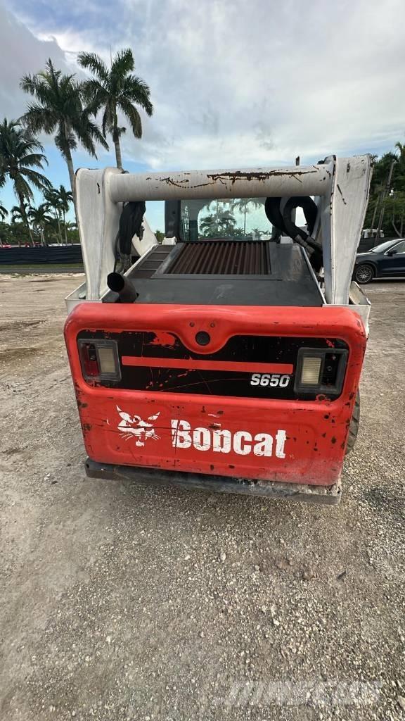 Bobcat S650 Šmykom riadené nakladače