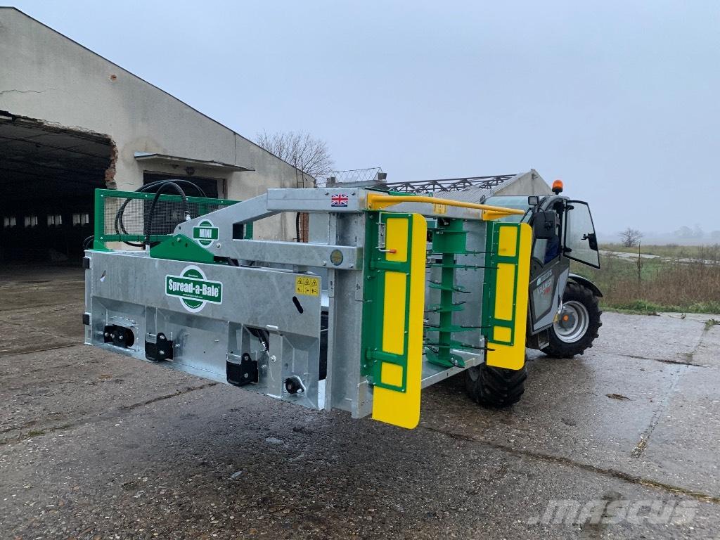  Spread-a-Bale Mini Drviče a rezače balíkov