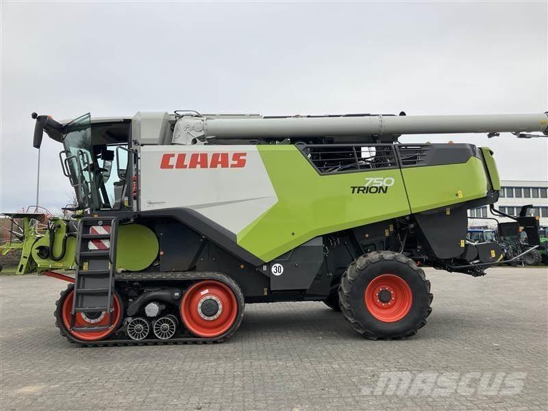 CLAAS TRION 750 TT Kombinované zberacie stroje