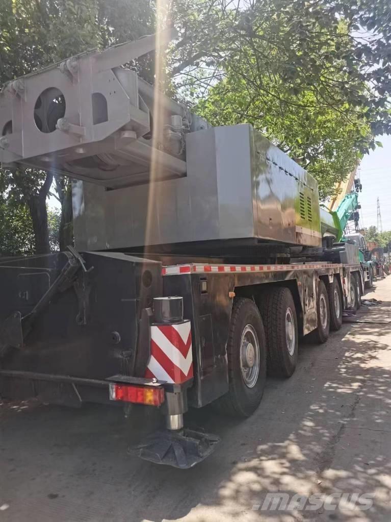 Zoomlion 220 Ton Univerzálne terénne žeriavy
