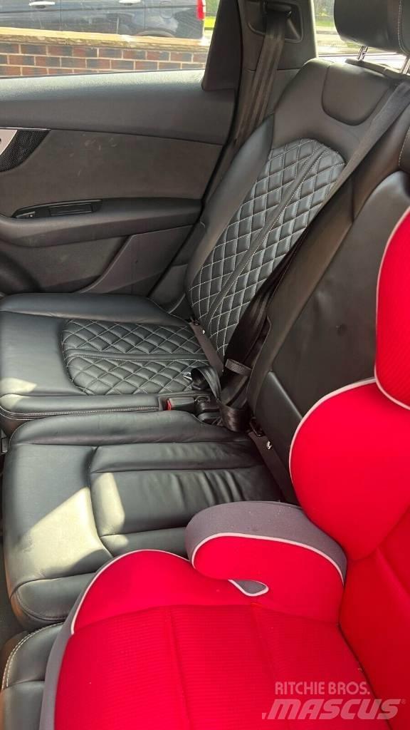 Audi SQ7 Automobily