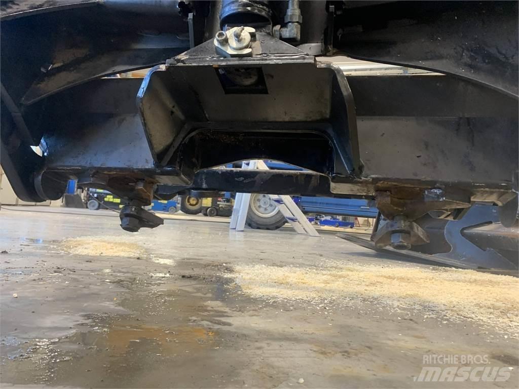 Komatsu 895 Ďalšie komponenty