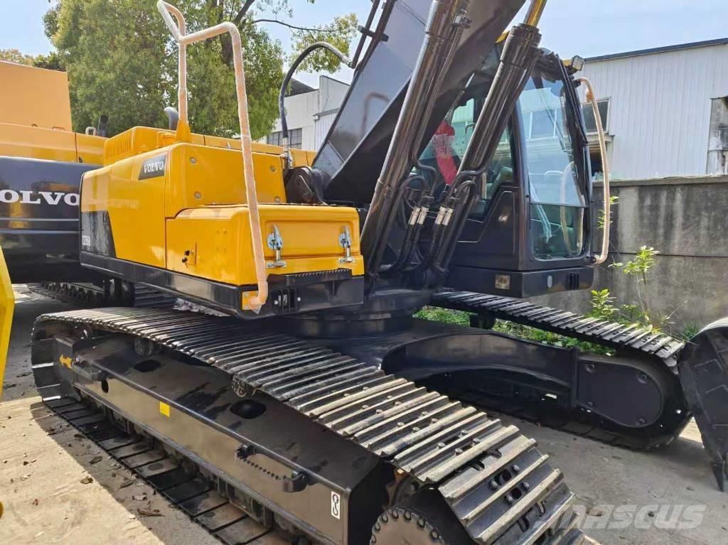 Volvo EC 250 D L Pásové rýpadlá
