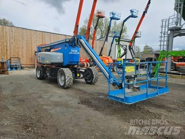 Genie ZX 135/70 Kĺbové plošiny