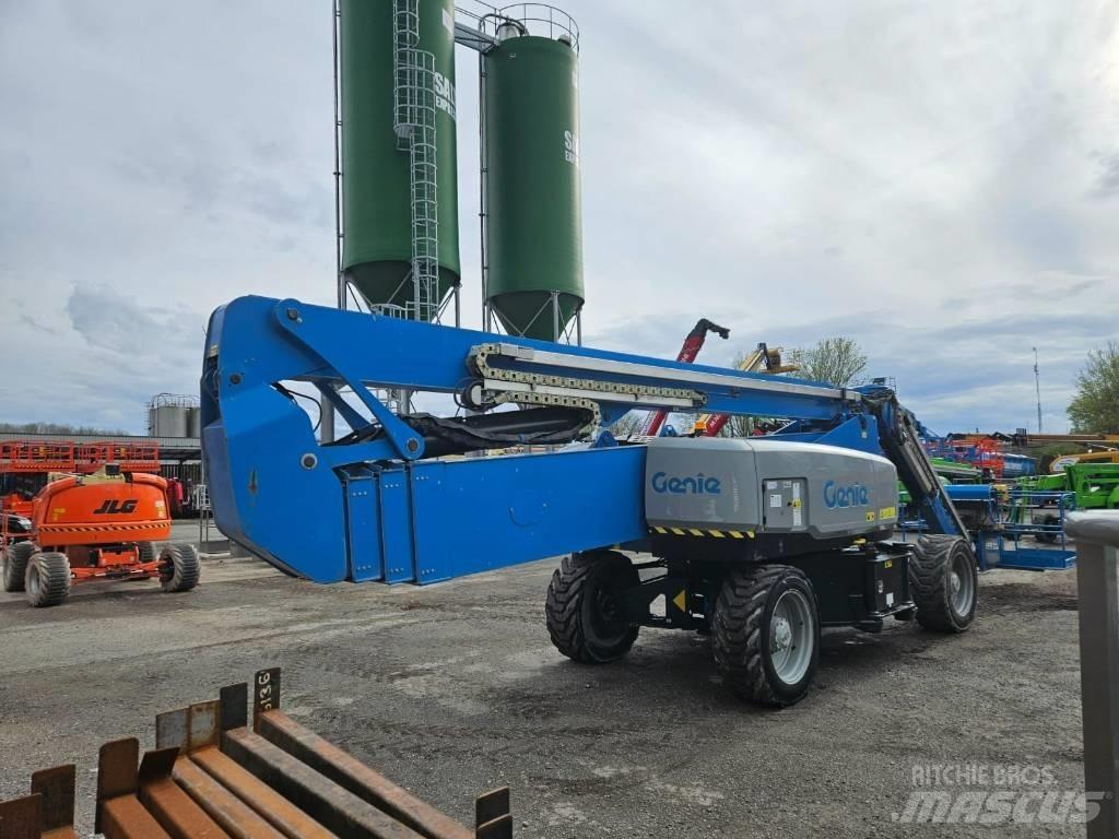 Genie ZX 135/70 Kĺbové plošiny