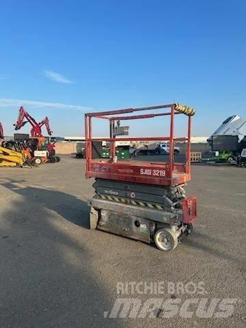 SkyJack SJIII3219 Nožnicové zdvíhacie plošiny