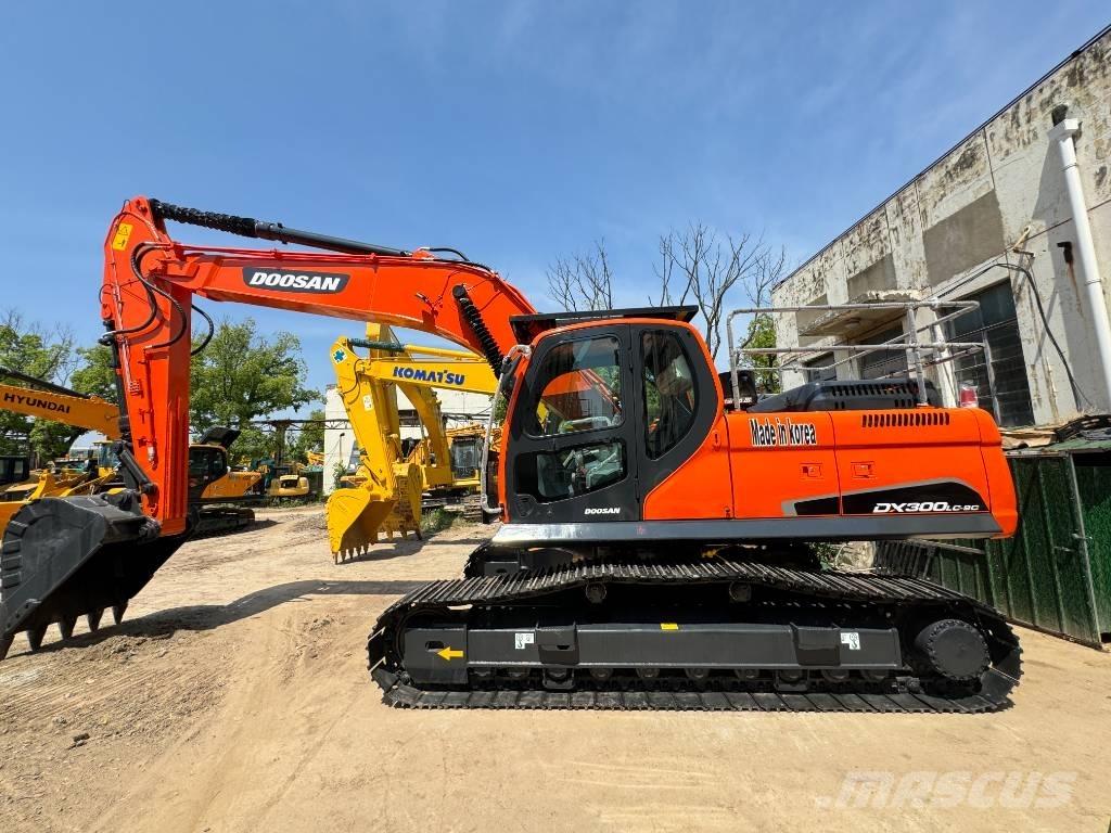 Doosan DX 300 LC-9S Pásové rýpadlá