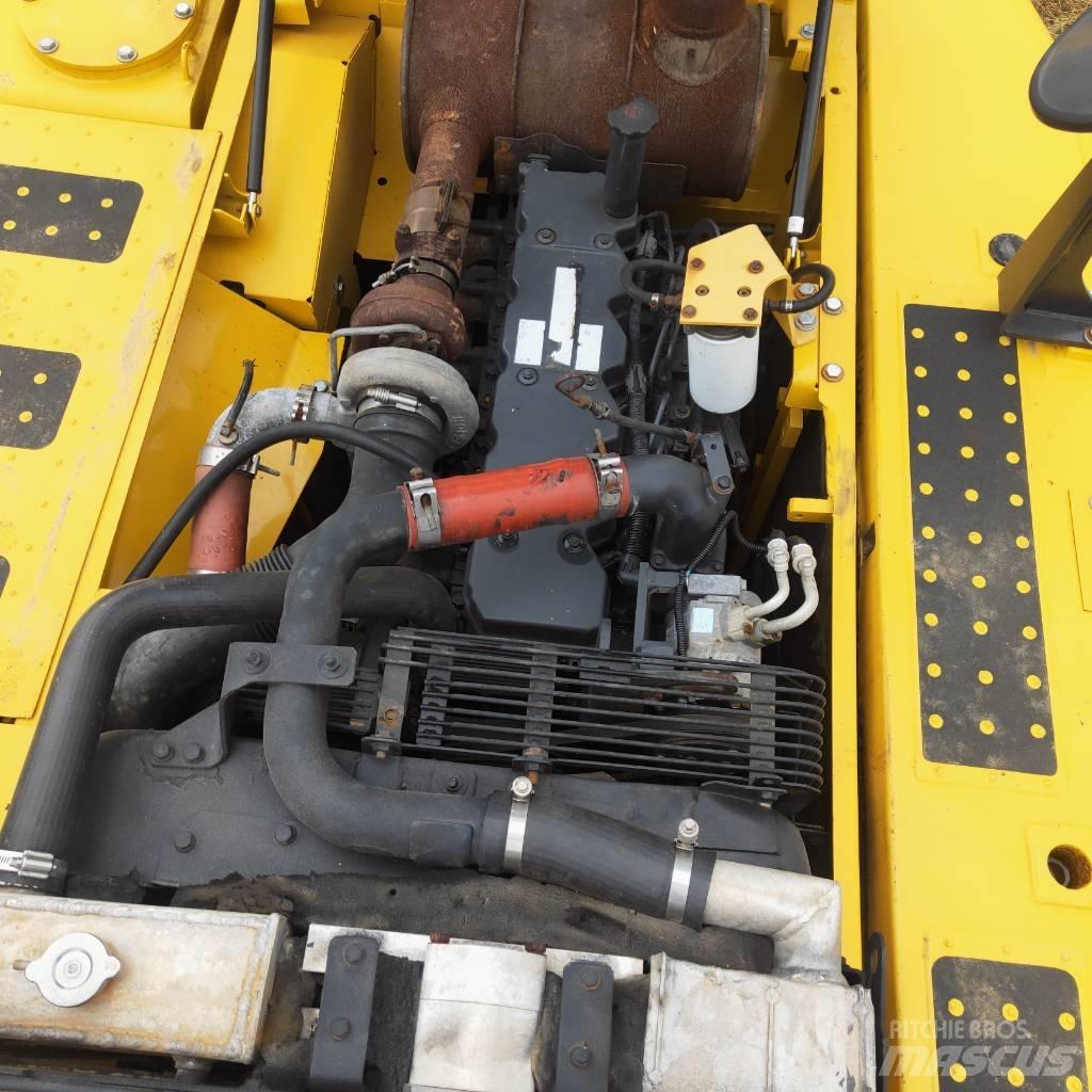 Komatsu PC200-8 Pásové rýpadlá