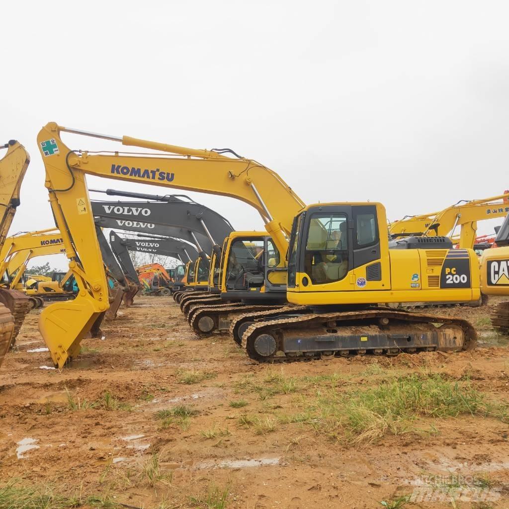 Komatsu PC200-8 Pásové rýpadlá