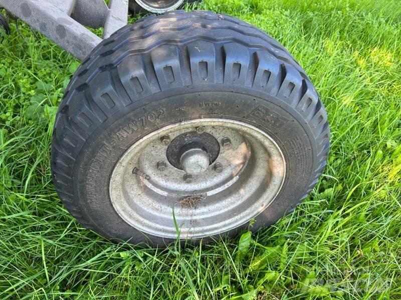 Vicon Fanex 1103 C Obracače a zhrabovače sena
