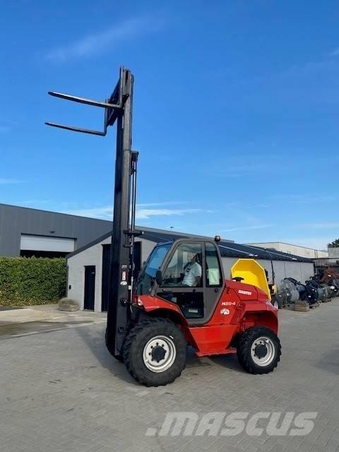 Manitou M 30.4 Terénne vysokozdvižné vozíky