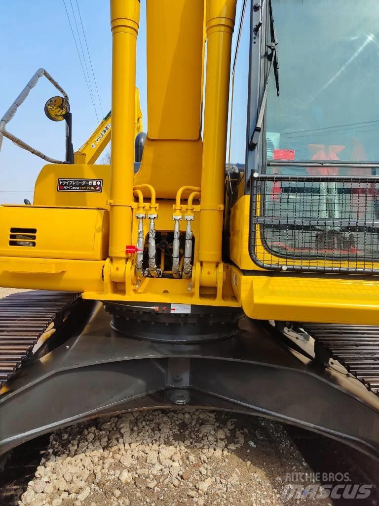 Komatsu PC 220 Pásové rýpadlá