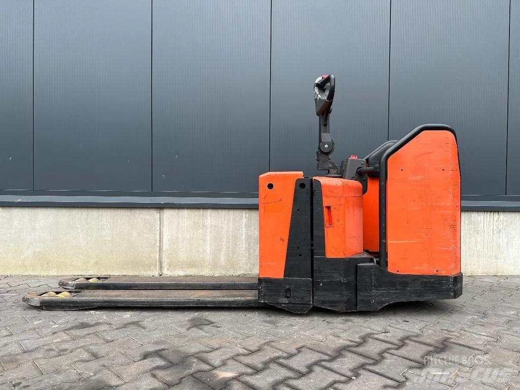 BT LPE200/8 Ručne vedené vysokozdvižné vozíky