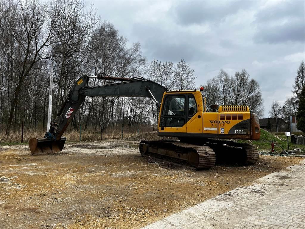  EC210CL Pásové rýpadlá