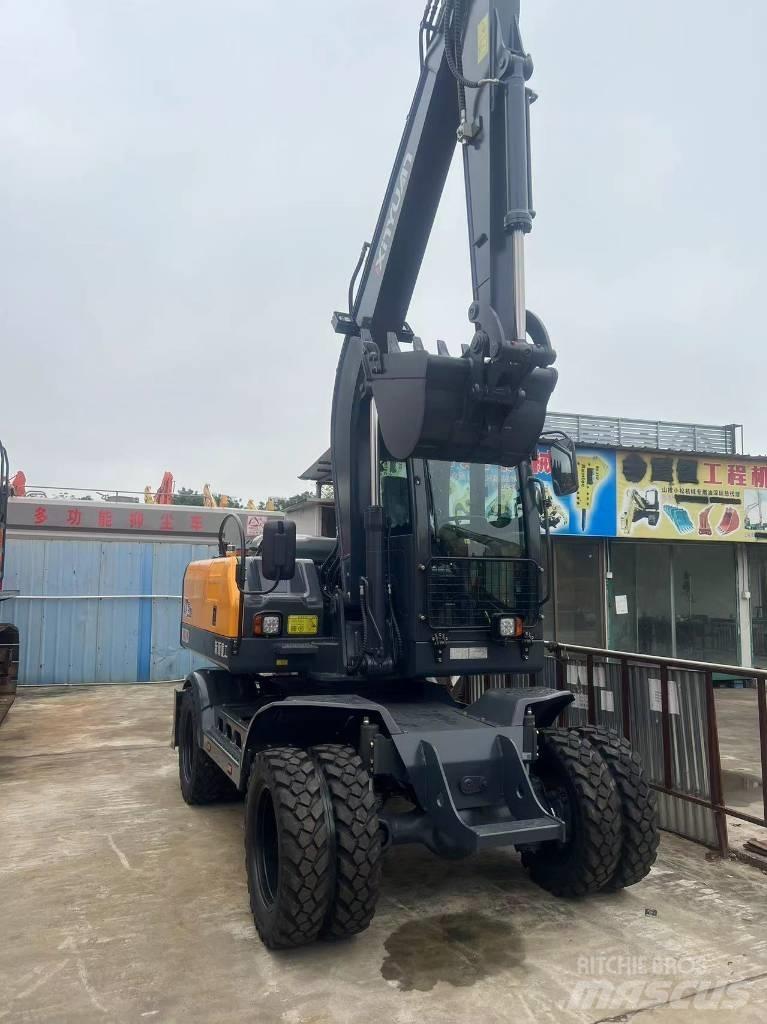 Xinyuan C80-4 Kolesové rýpadlá