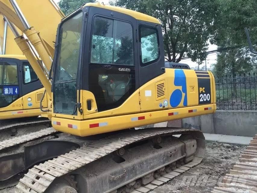 Komatsu pc200-7 Pásové rýpadlá