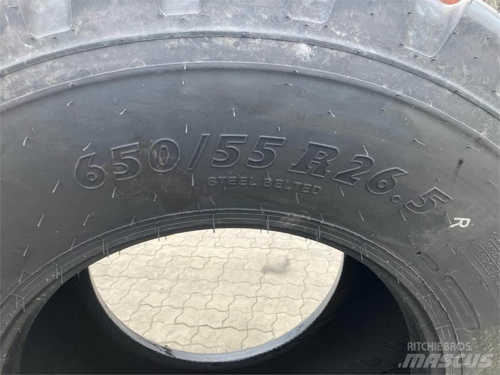 BKT 650/55R26,5 Pneumatiky, kolesá a ráfiky