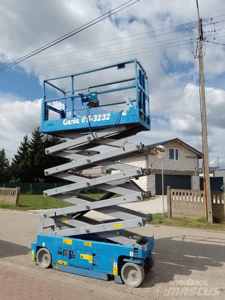 Genie GS 3232 Nožnicové zdvíhacie plošiny