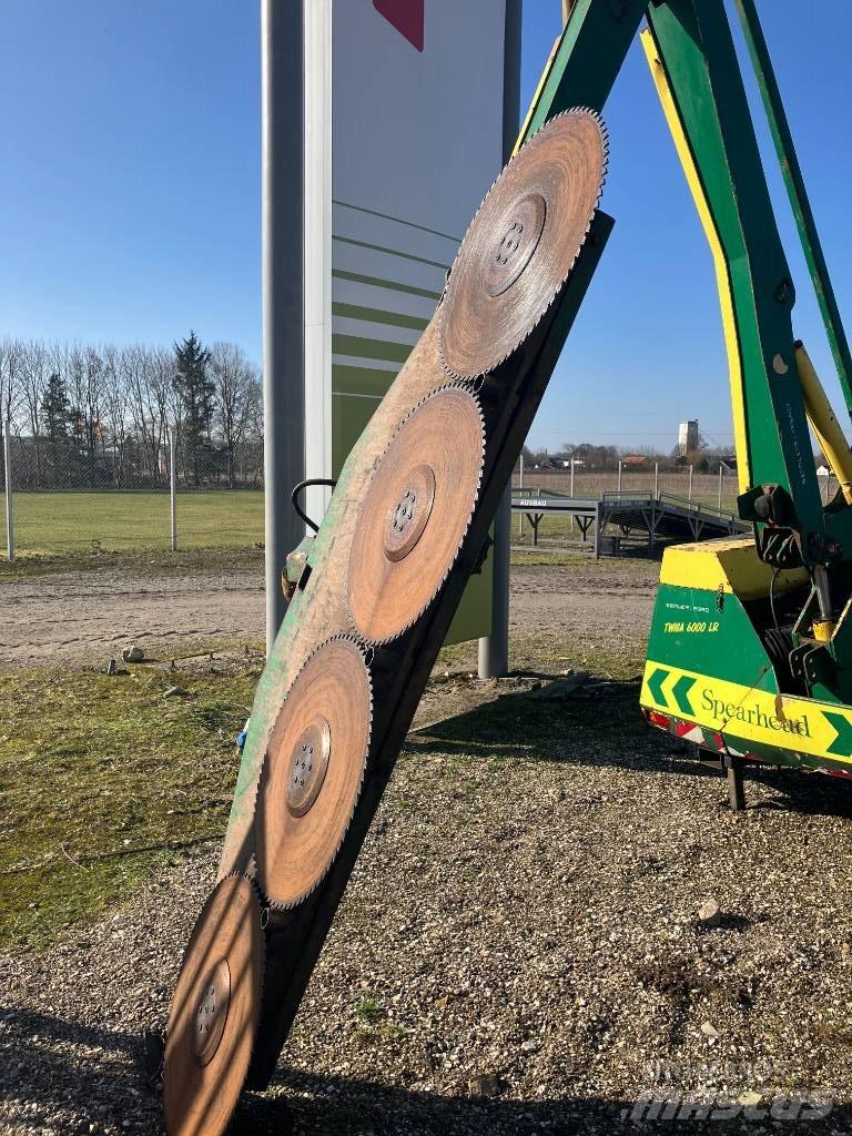 Spearhead Twiga 6000 Samochodné kosačky