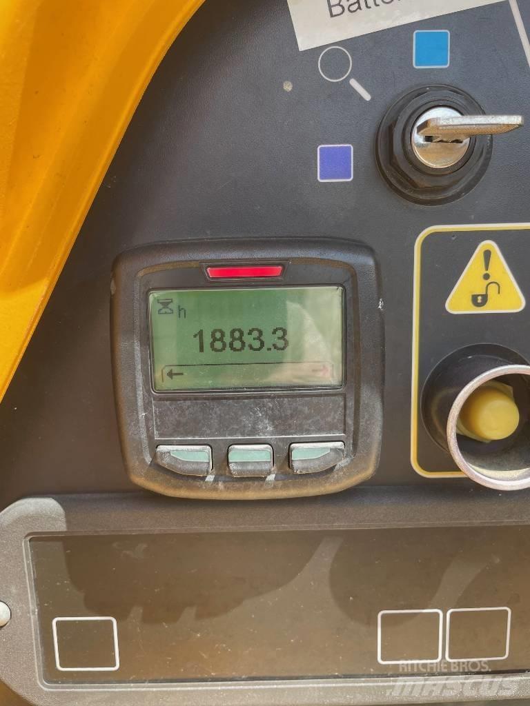 JLG 450 AJ Kĺbové plošiny