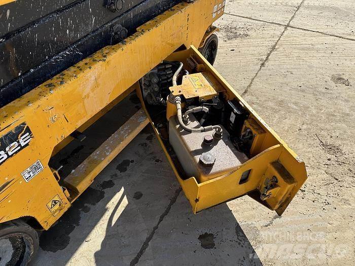 JCB S2032E Nožnicové zdvíhacie plošiny
