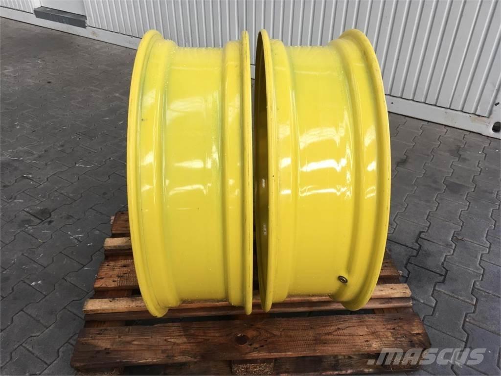 John Deere 10x34 Pneumatiky, kolesá a ráfiky