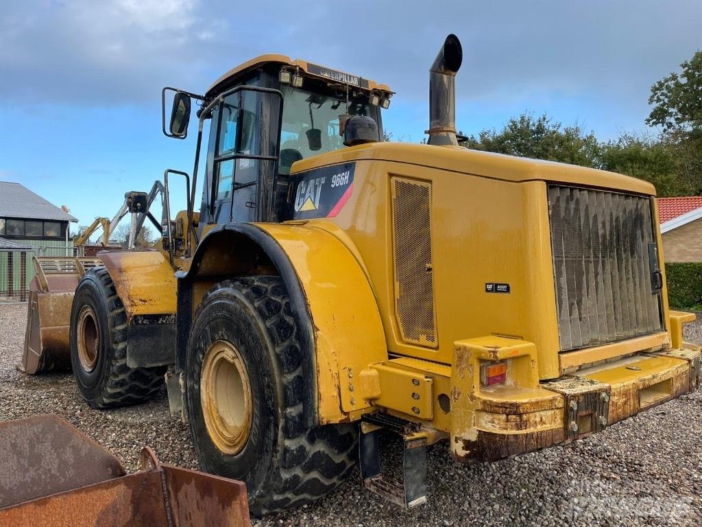 CAT 966H Kolesové nakladače