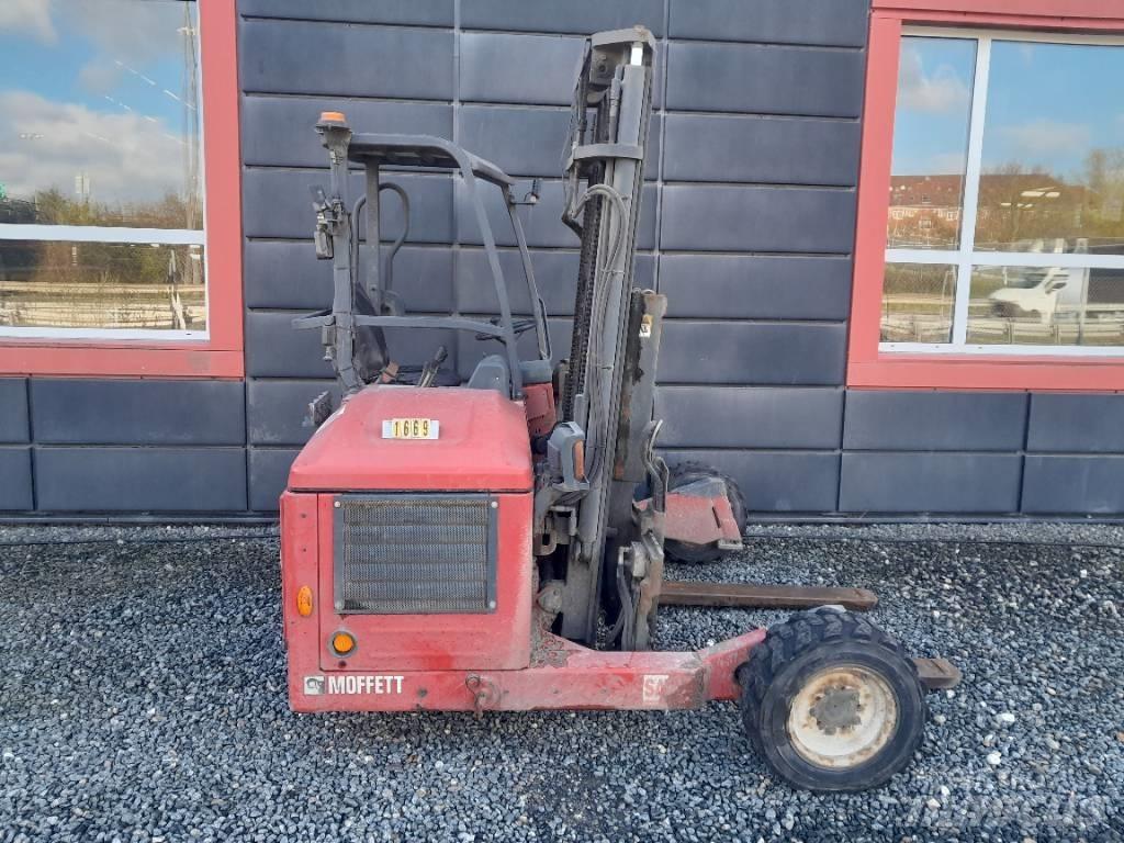 Moffett M4 25.3 NX Iné