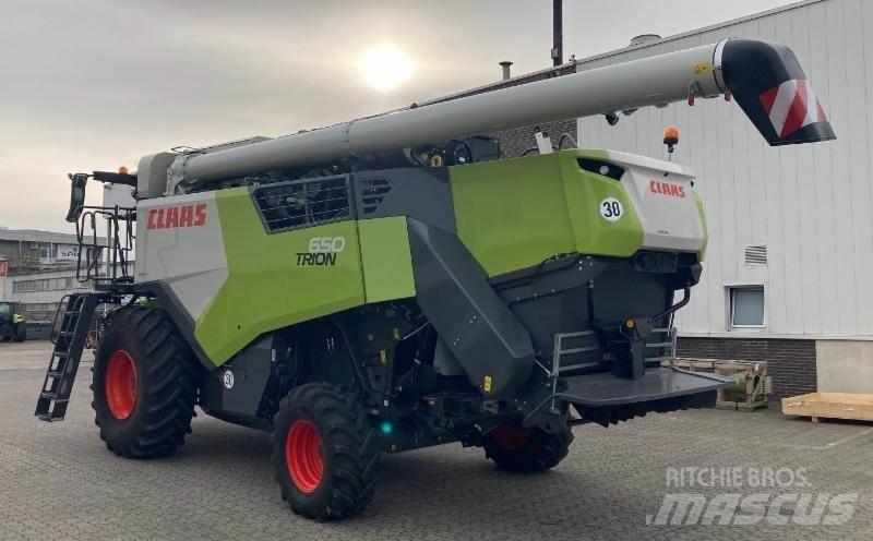 CLAAS TRION 650 Kombinované zberacie stroje
